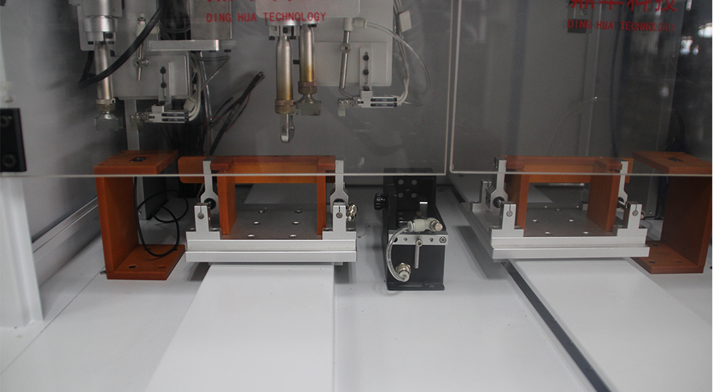 CCD視覺(jué)全自動(dòng)拖焊機