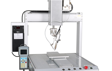 自動(dòng)焊錫機使用助焊劑的作用有哪些，給工廠(chǎng)帶來(lái)了哪些便利？